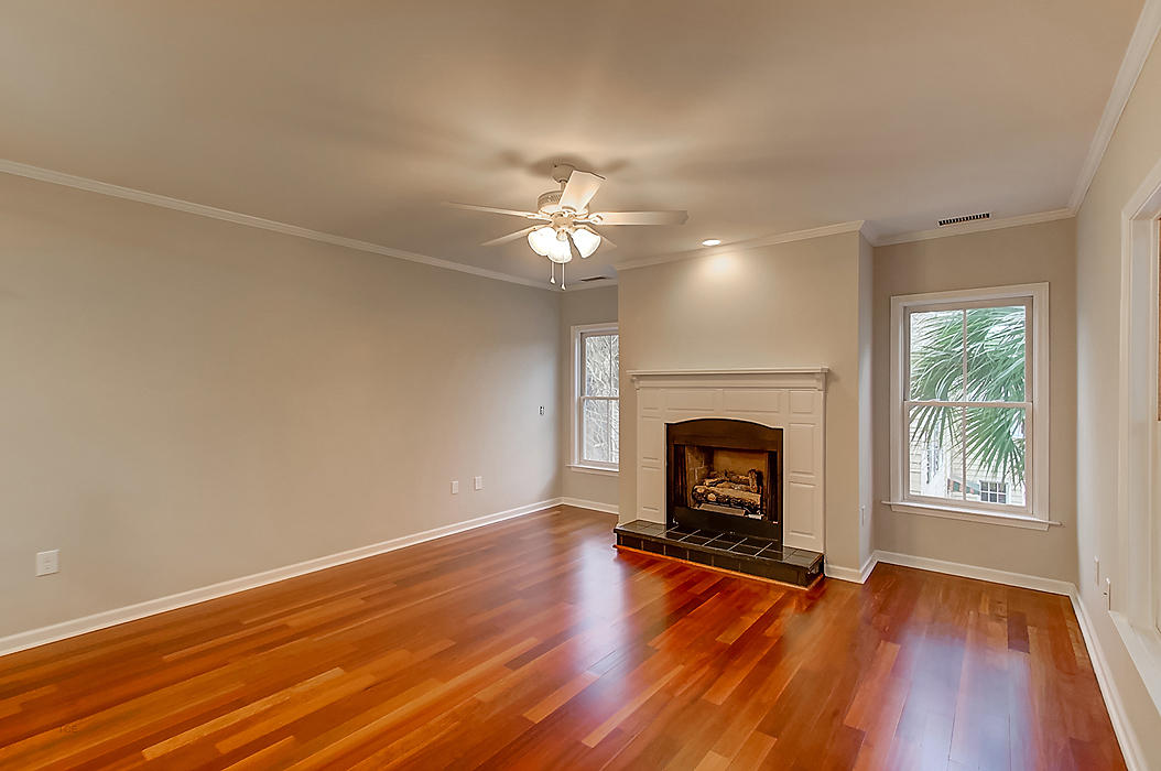 527 Rutledge Avenue, Unit D Charleston, SC 29403 - Photo 5 of 30 527 Rutledge Ave (6)