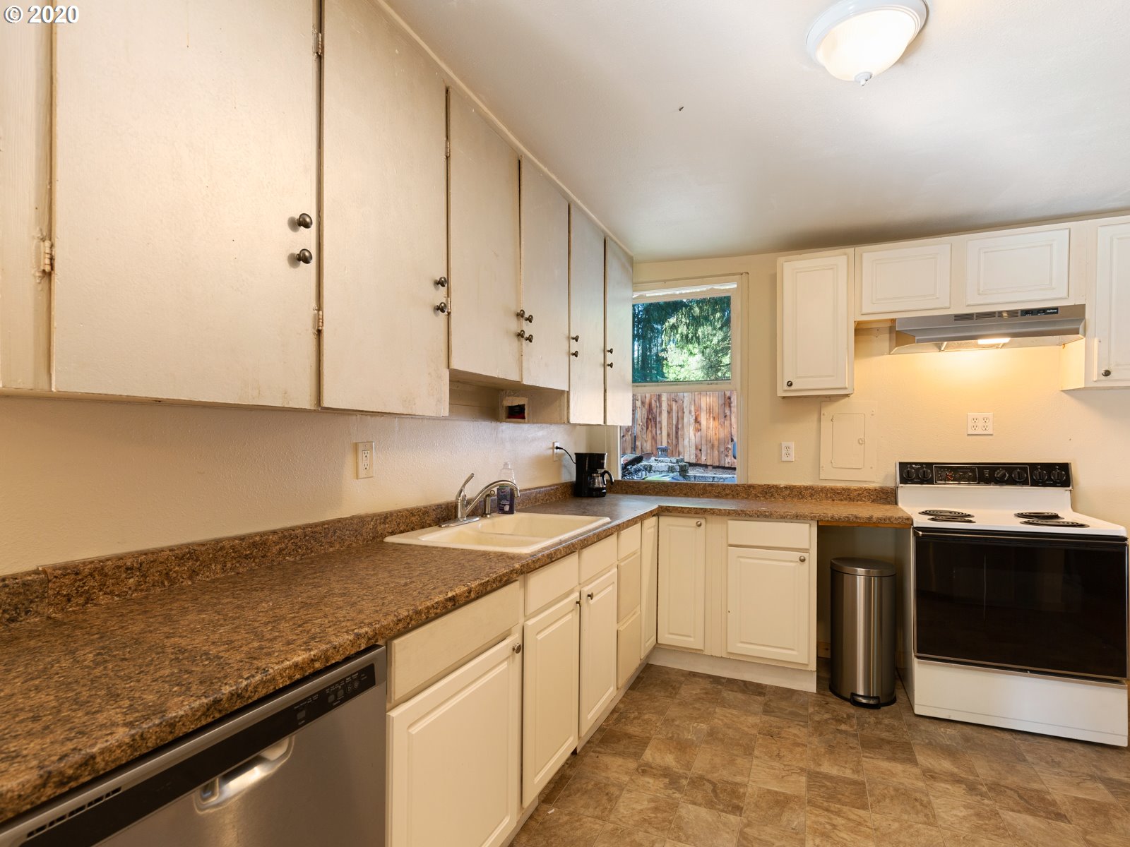 24279 South Hayden Road Estacada, OR 97023 - Photo 8 of 23