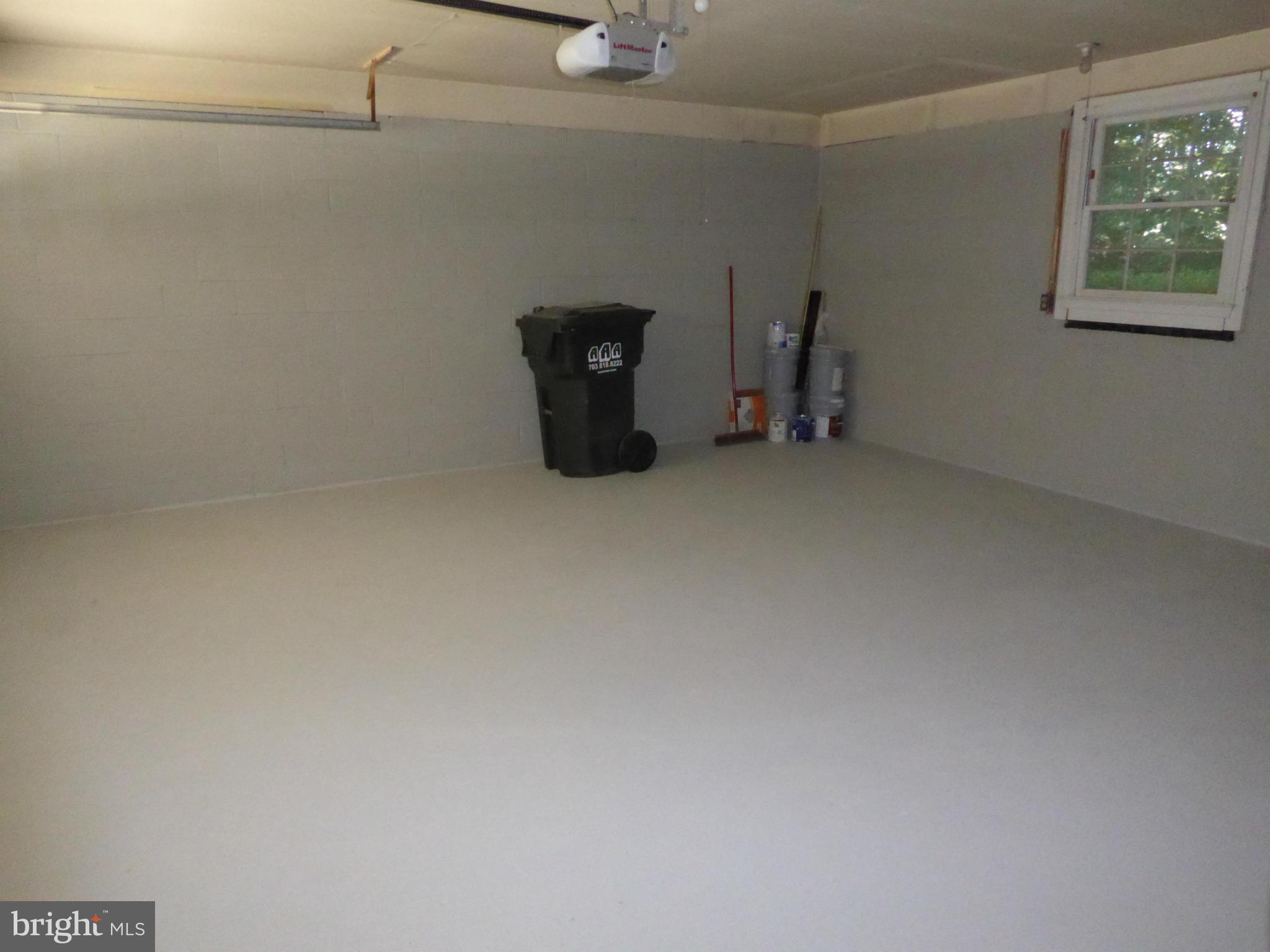 9415 Retriever Road Springfield, VA 22153 - Photo 22 of 29 2 Car Garage