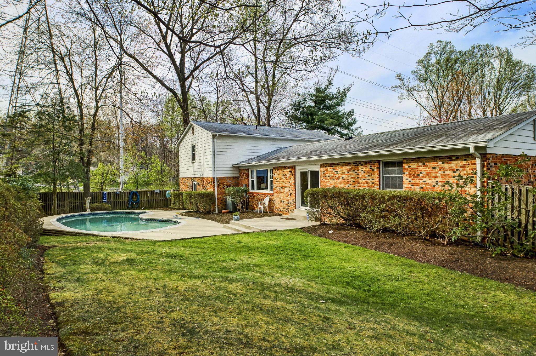 9415 Retriever Road Springfield, VA 22153 - Photo 28 of 29 Pool and Grass Yard Area