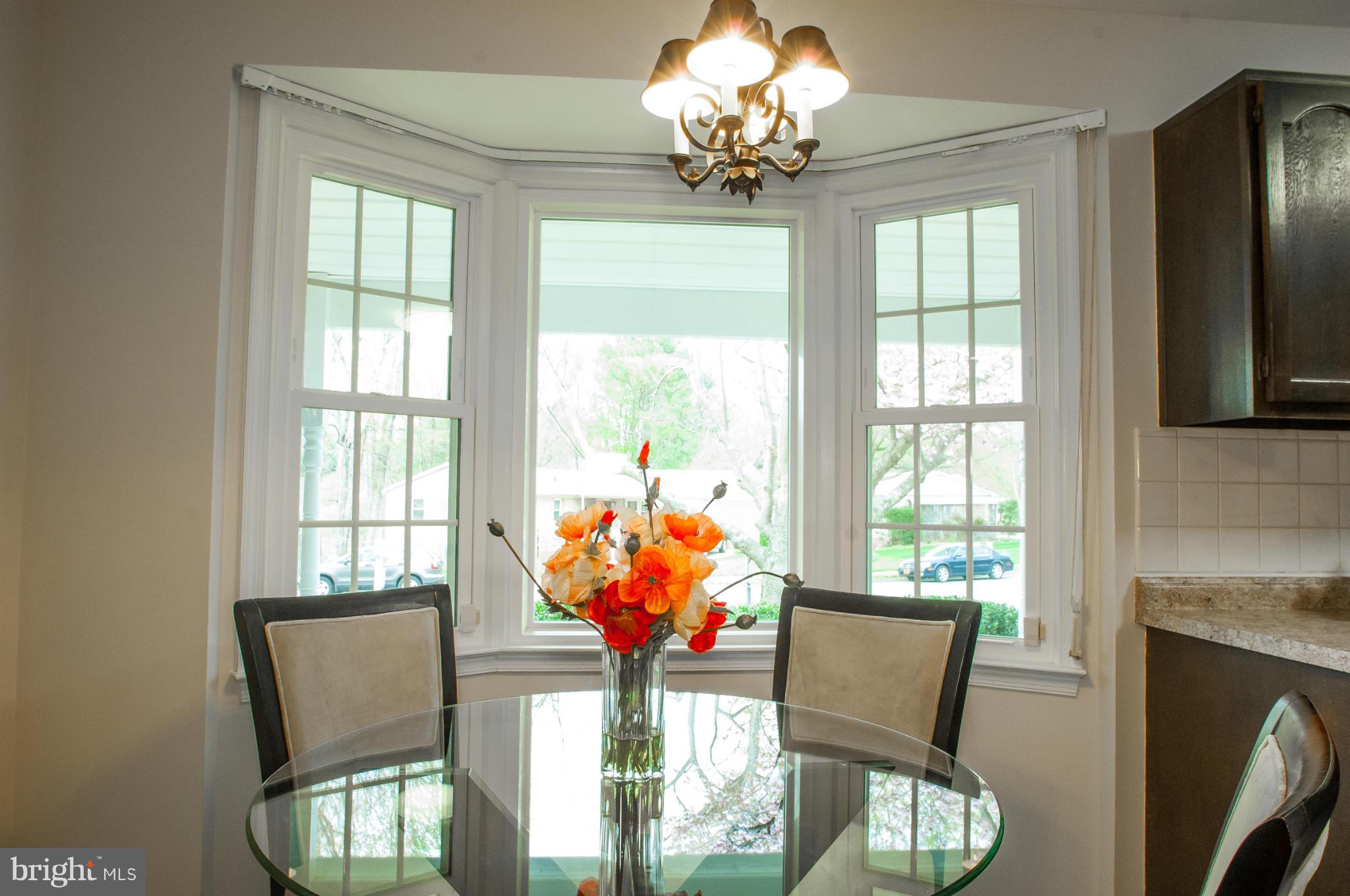 9415 Retriever Road Springfield, VA 22153 - Photo 10 of 29 Kitchen Eating Space with Bay Window