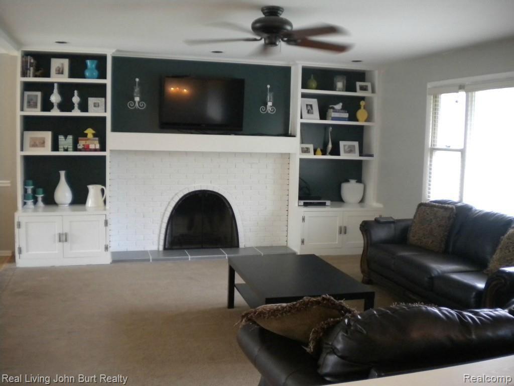8155 Reese Road Clarkston, MI 48348 - Photo 9 of 24 2014-05-10 12.20