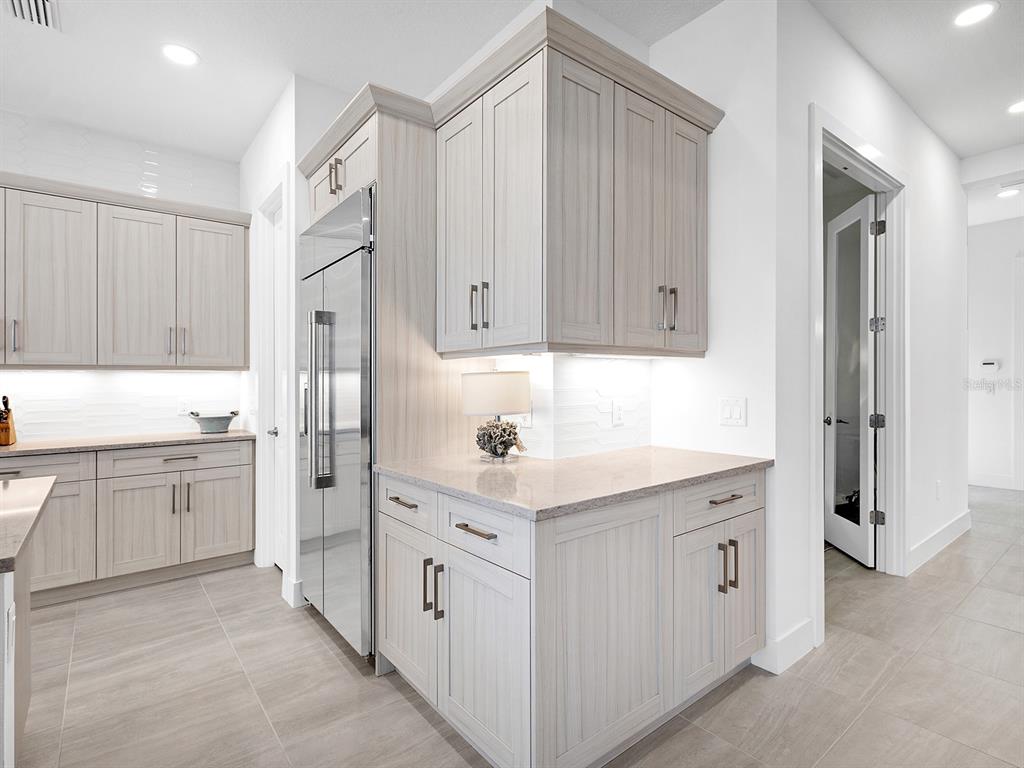 8043 Waterbend Trail Sarasota, FL 34240 - Photo 21 of 83