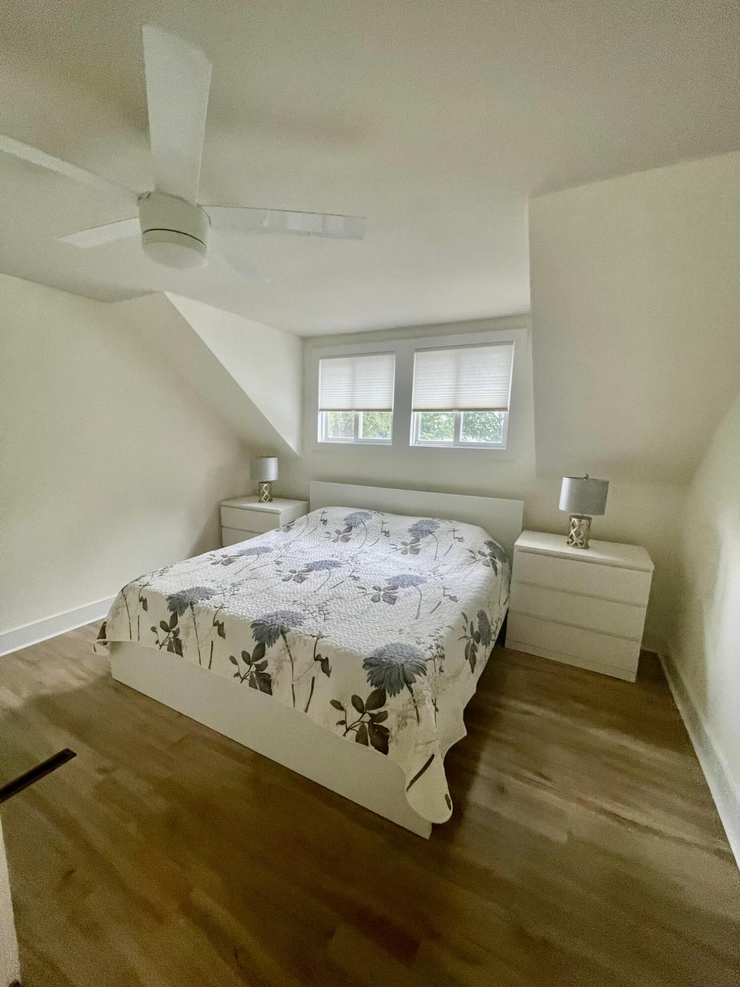 149 Jackson Street Manistee, MI 49660 - Photo 24 of 40 PHOTO-2025-08-11-18-46-50 (15)