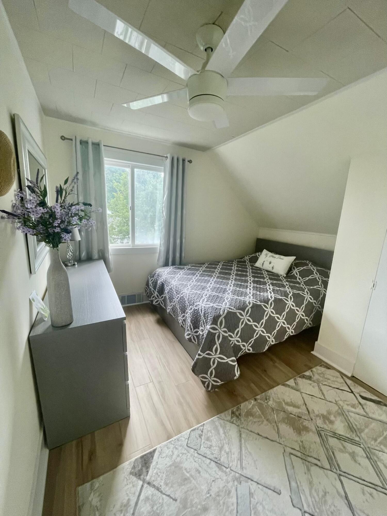 149 Jackson Street Manistee, MI 49660 - Photo 26 of 40 PHOTO-2025-08-11-18-46-50 (3)