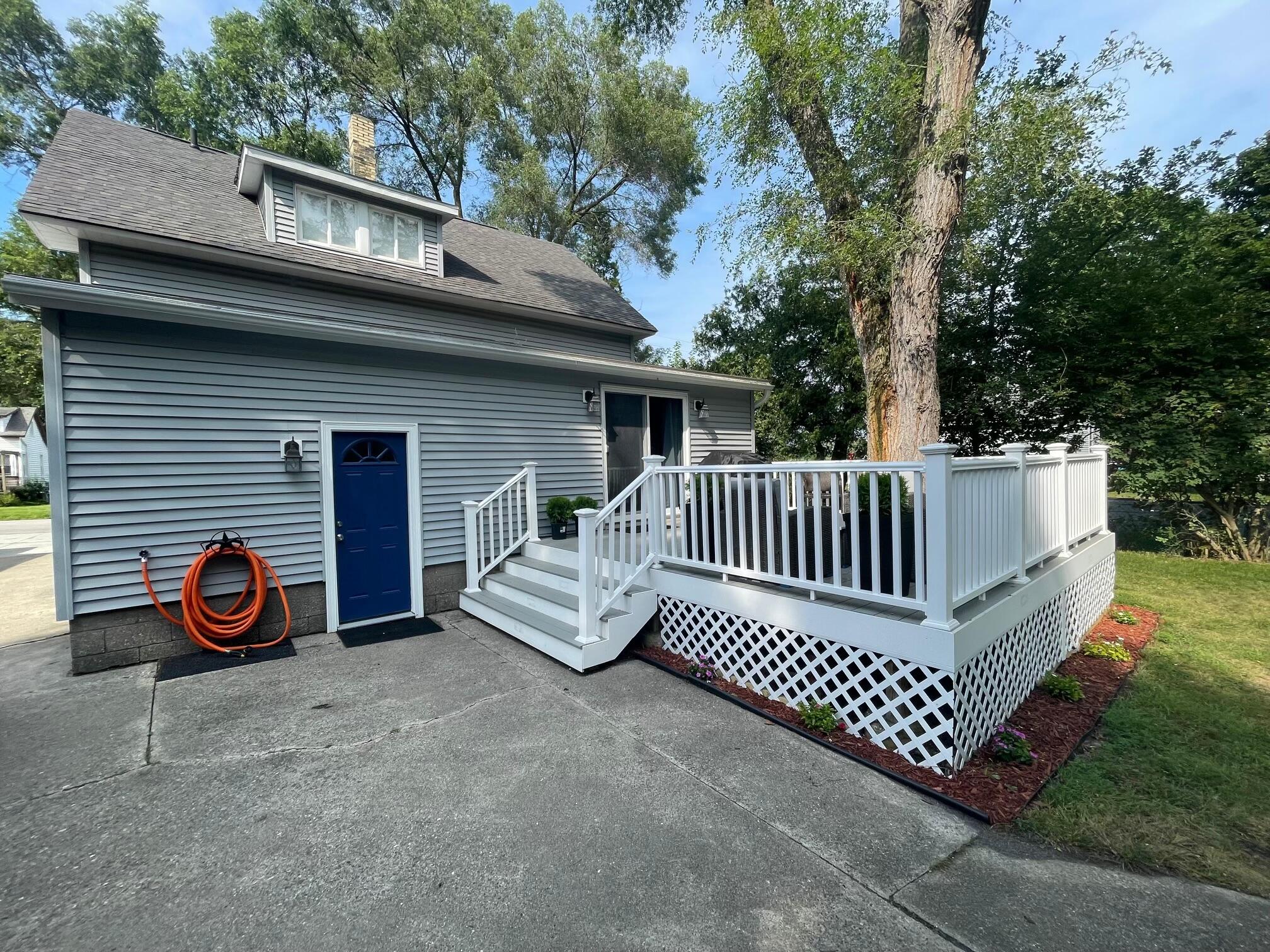 149 Jackson Street Manistee, MI 49660 - Photo 36 of 40 PHOTO-2025-08-11-18-46-50 (17)