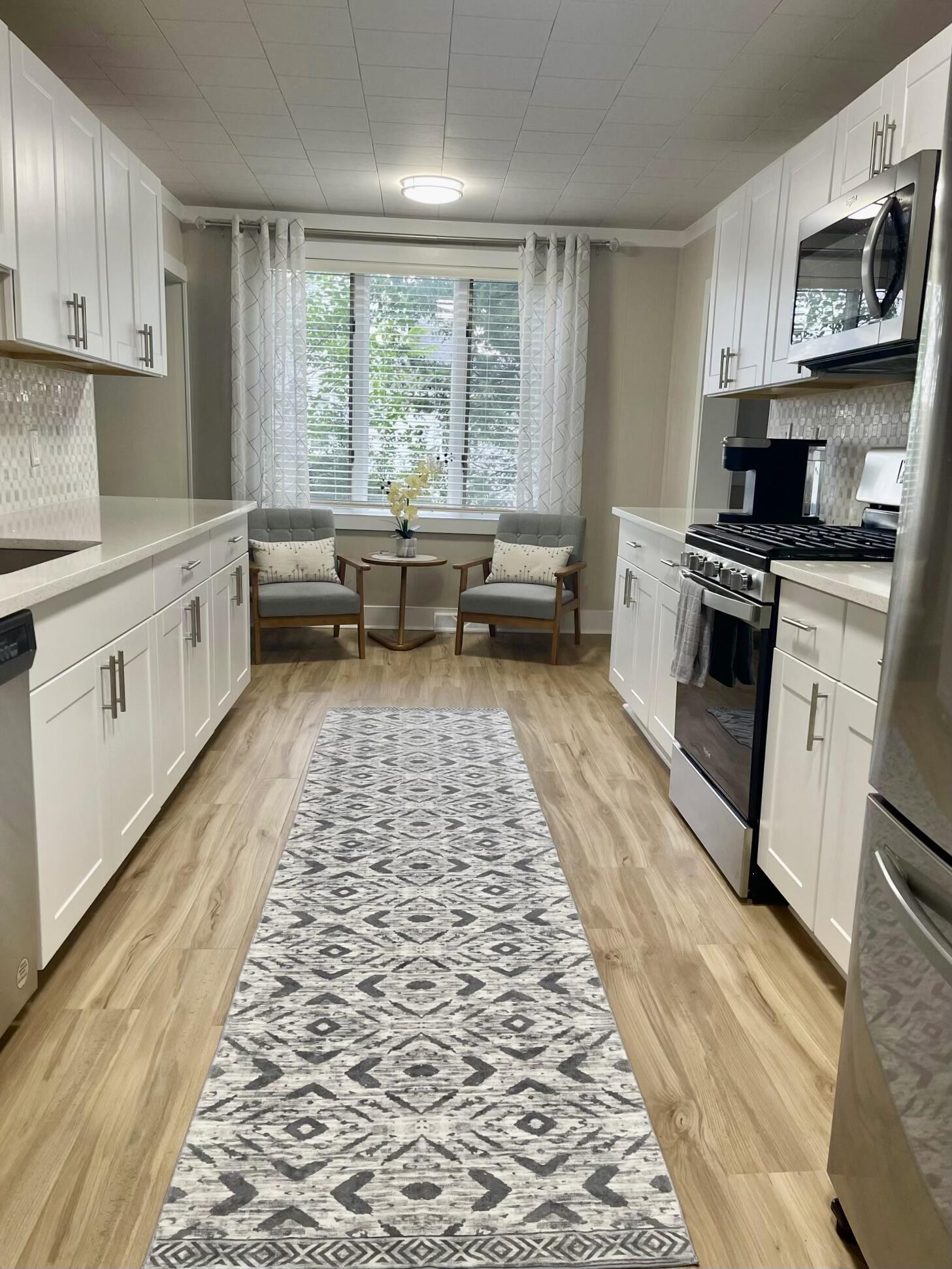 149 Jackson Street Manistee, MI 49660 - Photo 9 of 40 PHOTO-2025-08-11-18-46-48 (8)