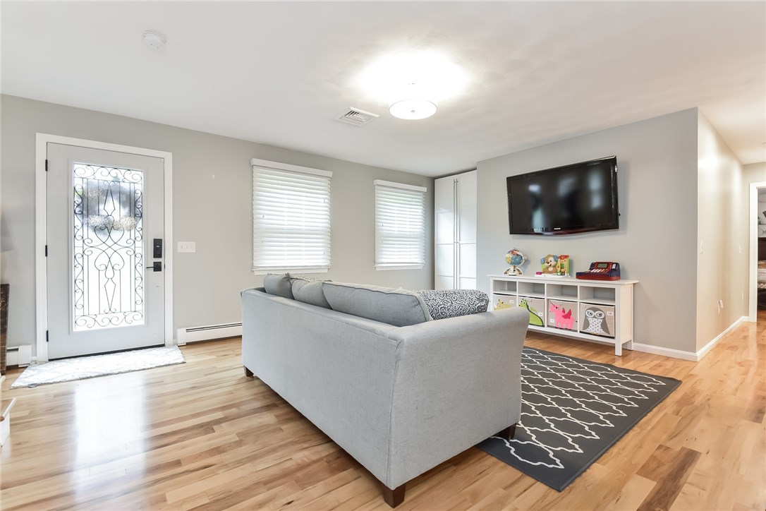 410 Trimtown Road Scituate, RI 02857 - Photo 13 of 39