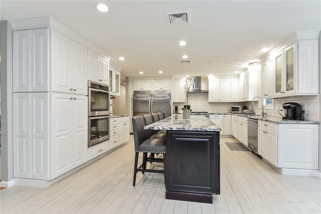 410 Trimtown Road Scituate, RI 02857 - Photo 6 of 39