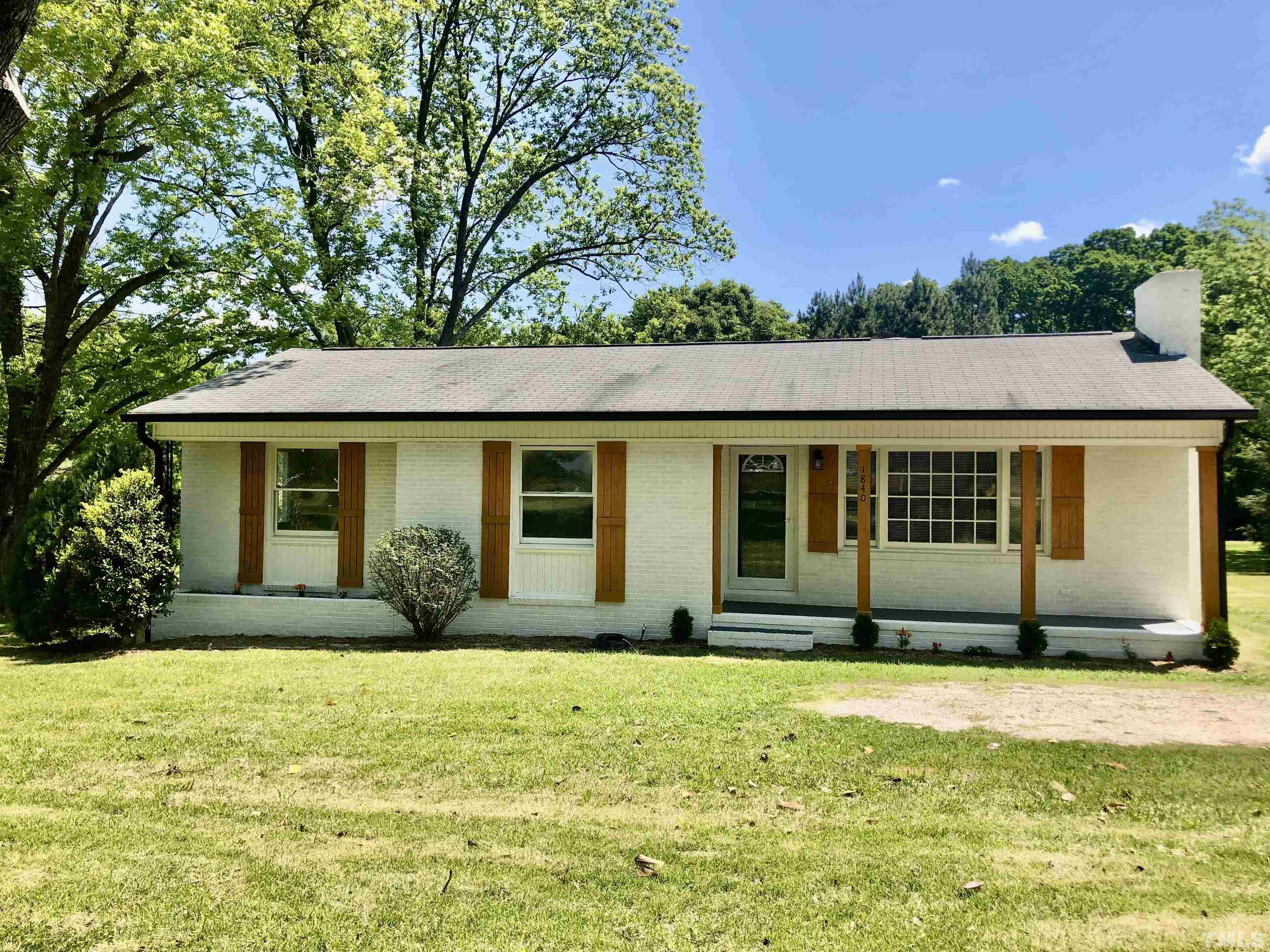 1840 Satterwhite Point Road Henderson, NC 27537 - Photo 3 of 49 Gallery Image 3