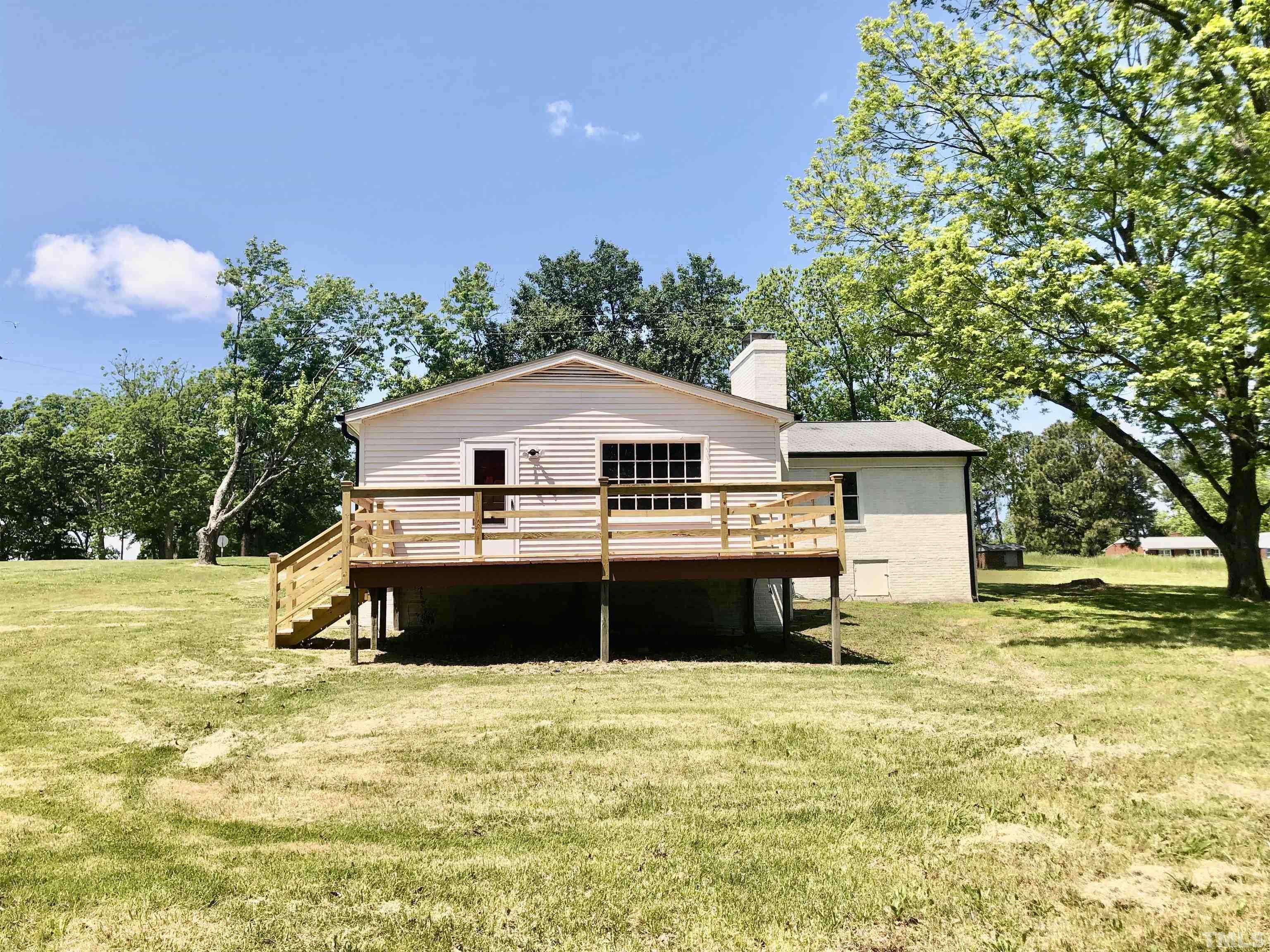 1840 Satterwhite Point Road Henderson, NC 27537 - Photo 6 of 49 Gallery Image 6