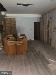 a view of a storage & utility room with washer and dryer