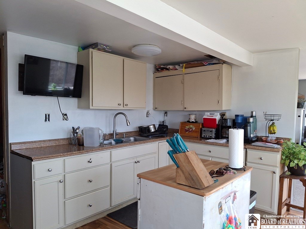 6098 Shady Lane Lyndon, NY 14737 - Photo 4 of 22 Country Kitchen