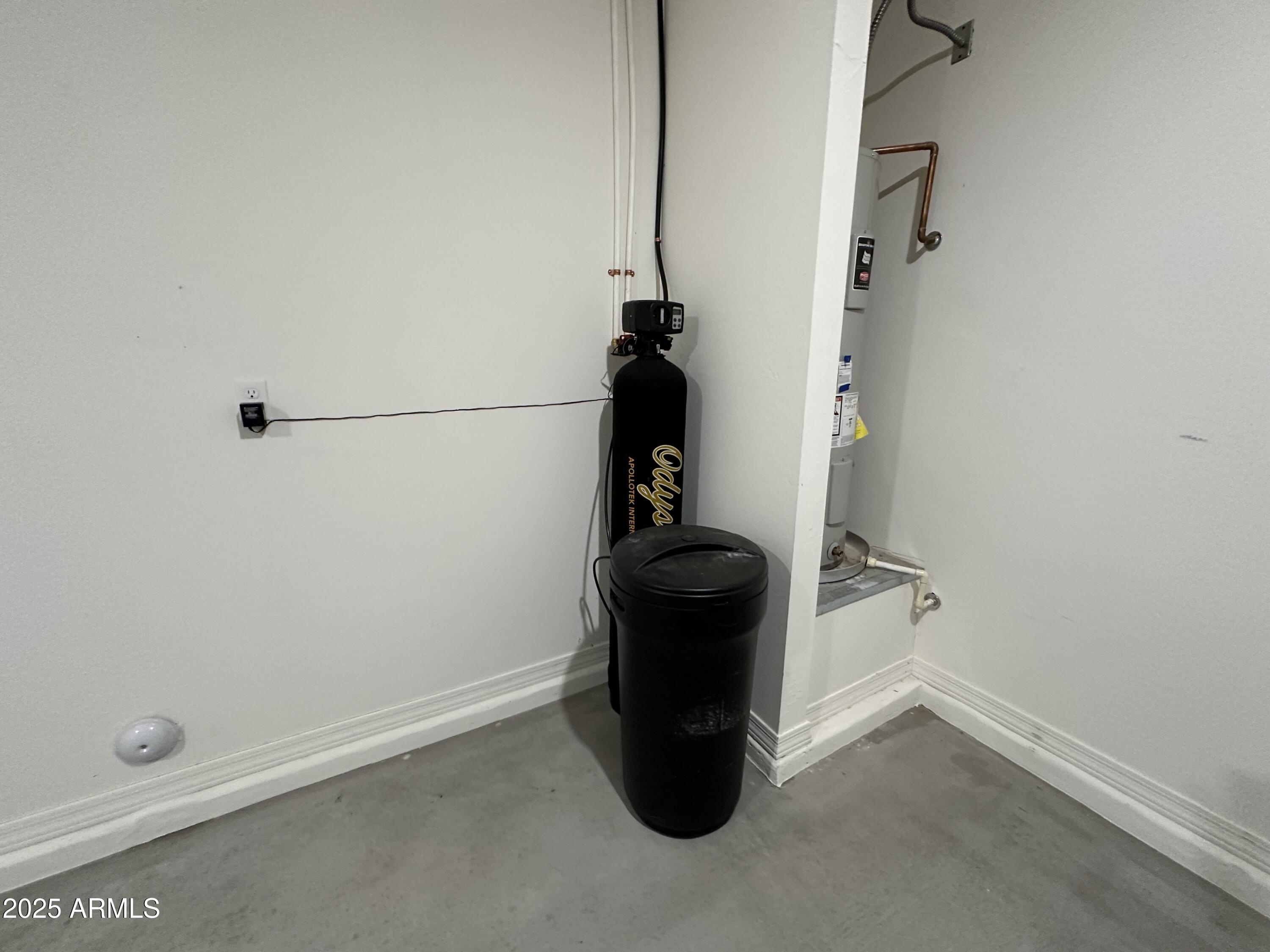 5512 East Moira Road Florence, AZ 85132 - Photo 18 of 18 Water Softener