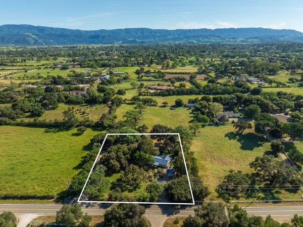 $2,795,000 | 3184 Baseline Avenue, Santa Ynez, CA 93460