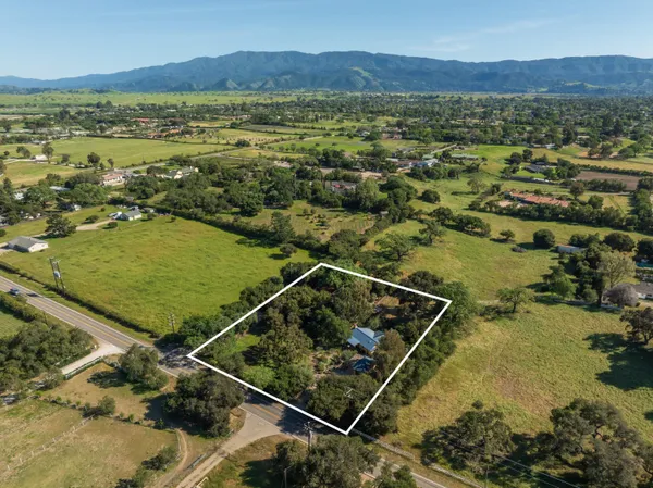 $2,795,000 | 3184 Baseline Avenue, Santa Ynez, CA 93460