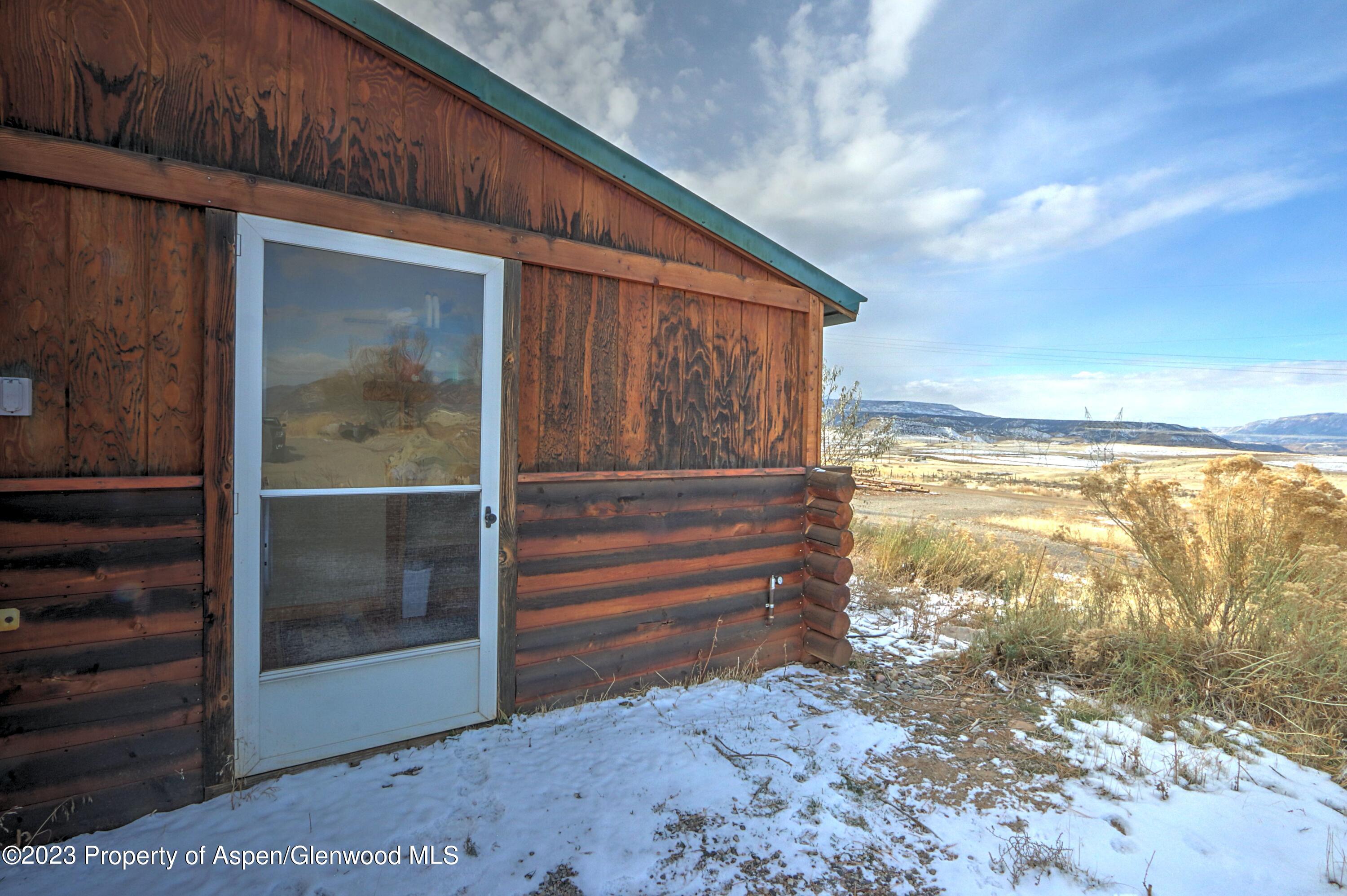 1450 Chair Bar Road Silt, CO 81652 - Photo 36 of 50 Living quarters - shop