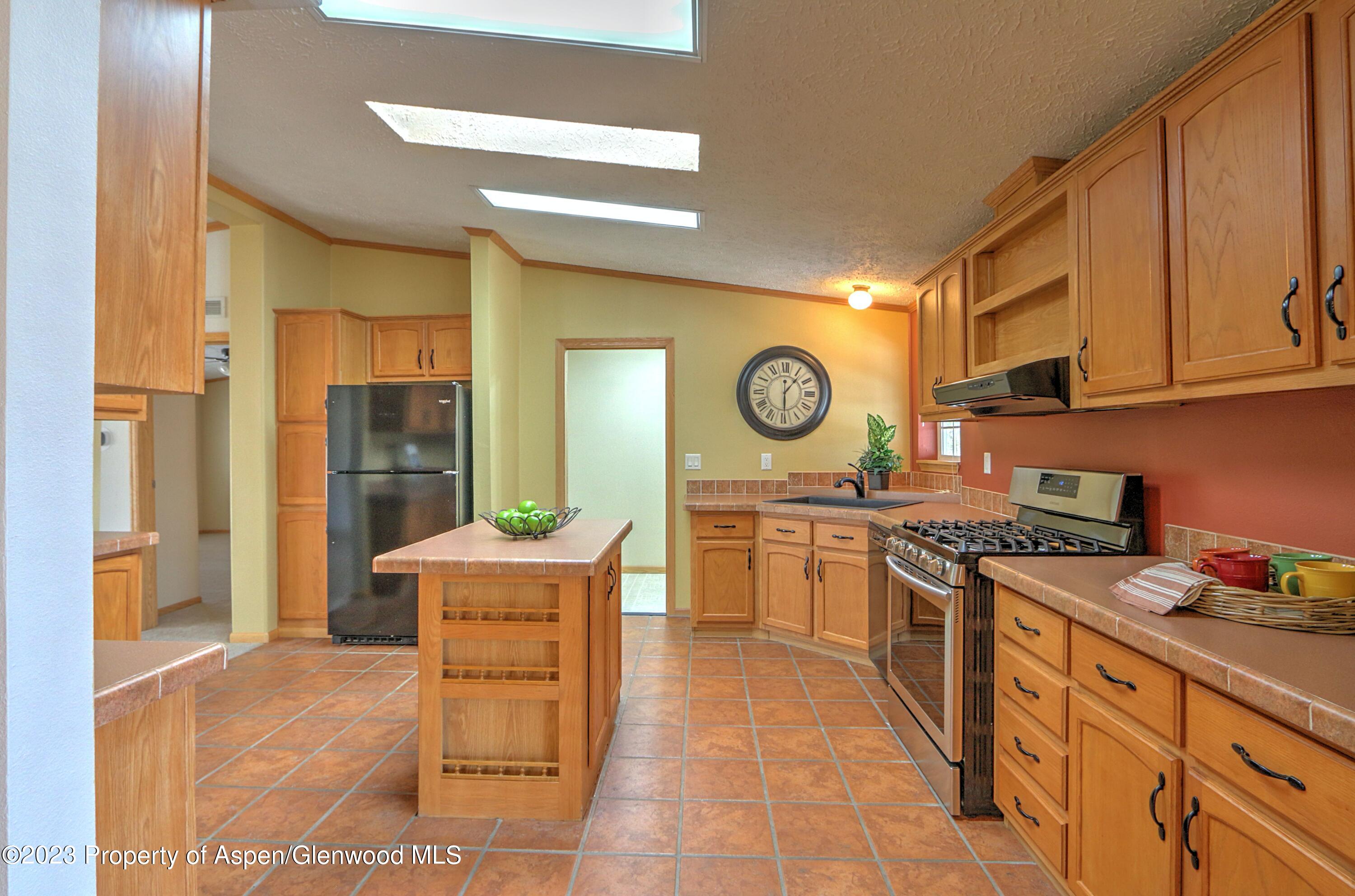 1450 Chair Bar Road Silt, CO 81652 - Photo 8 of 50 Kitchen