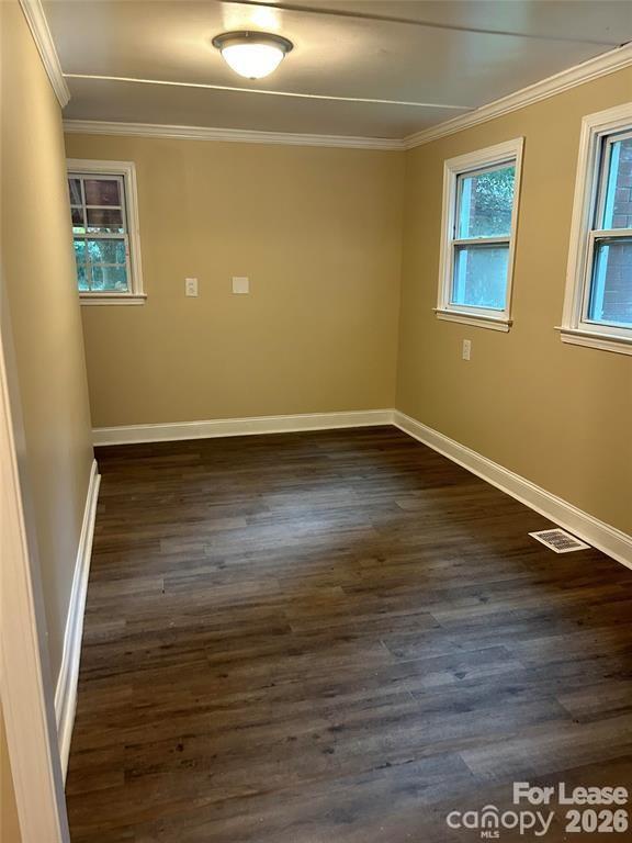 1222 Log Cabin Road Charlotte, NC 28213 - Photo 3 of 10