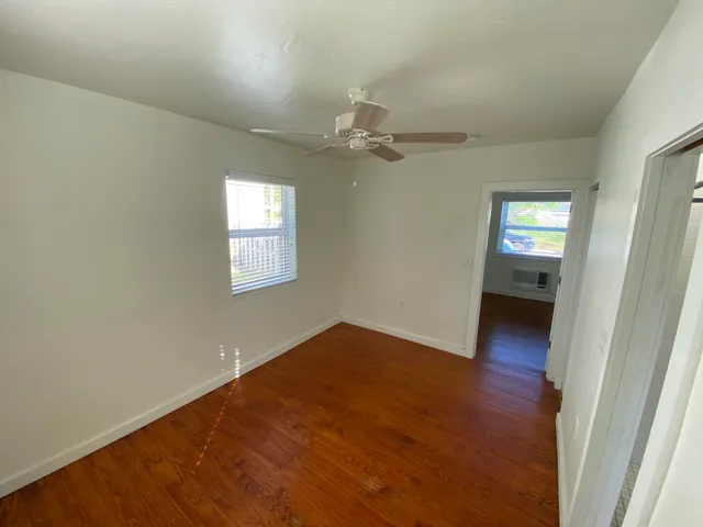 $2,000 | 715 2nd Avenue South, Unit 2, Lake Worth Beach, FL 33460