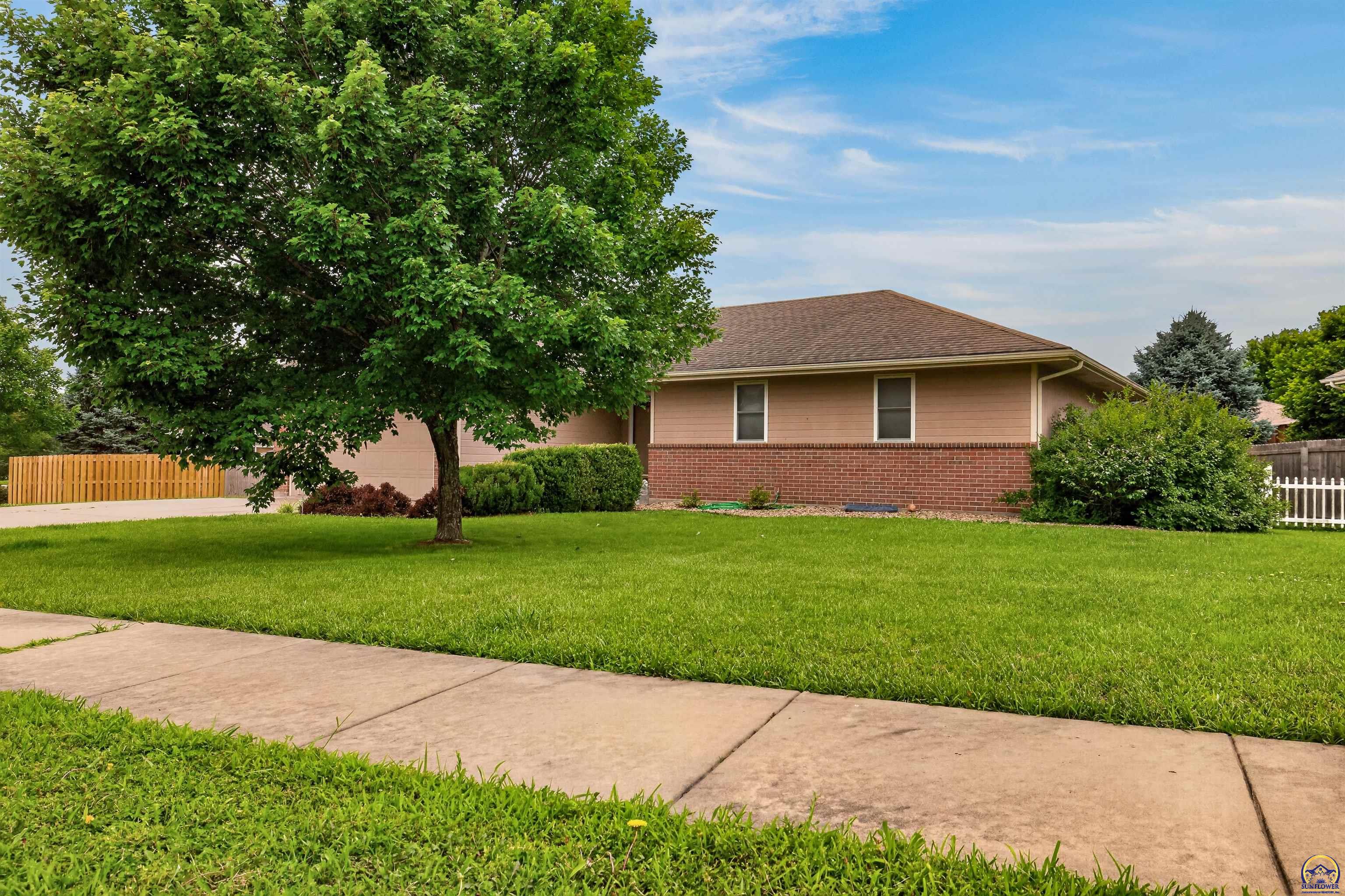 3909 Southwest 40th Street Topeka, KS 66610 - Photo 29 of 32