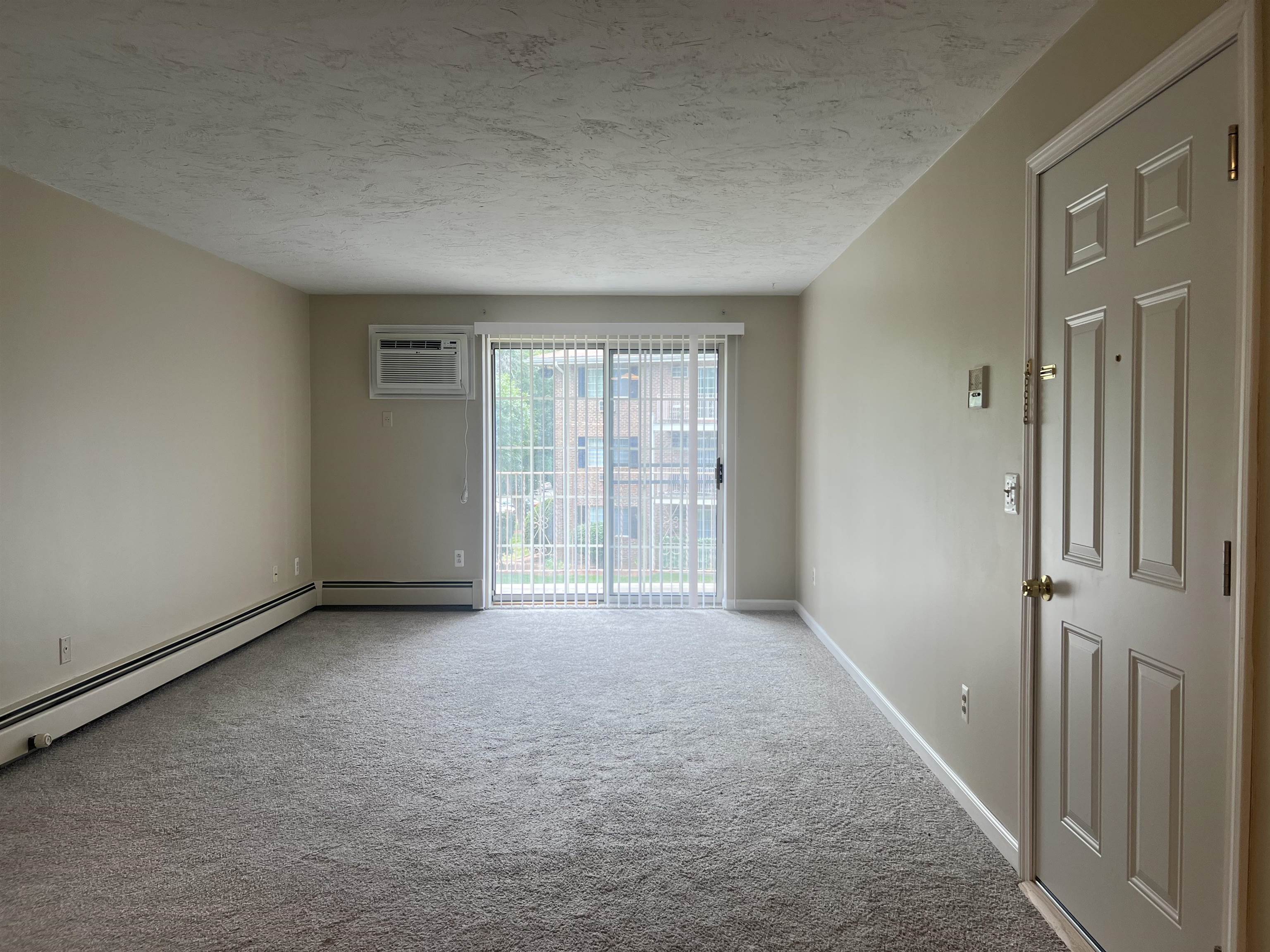 385 Huse Road, Unit 25 Manchester, NH 03103 - Photo 39 of 56 Gallery Image 39