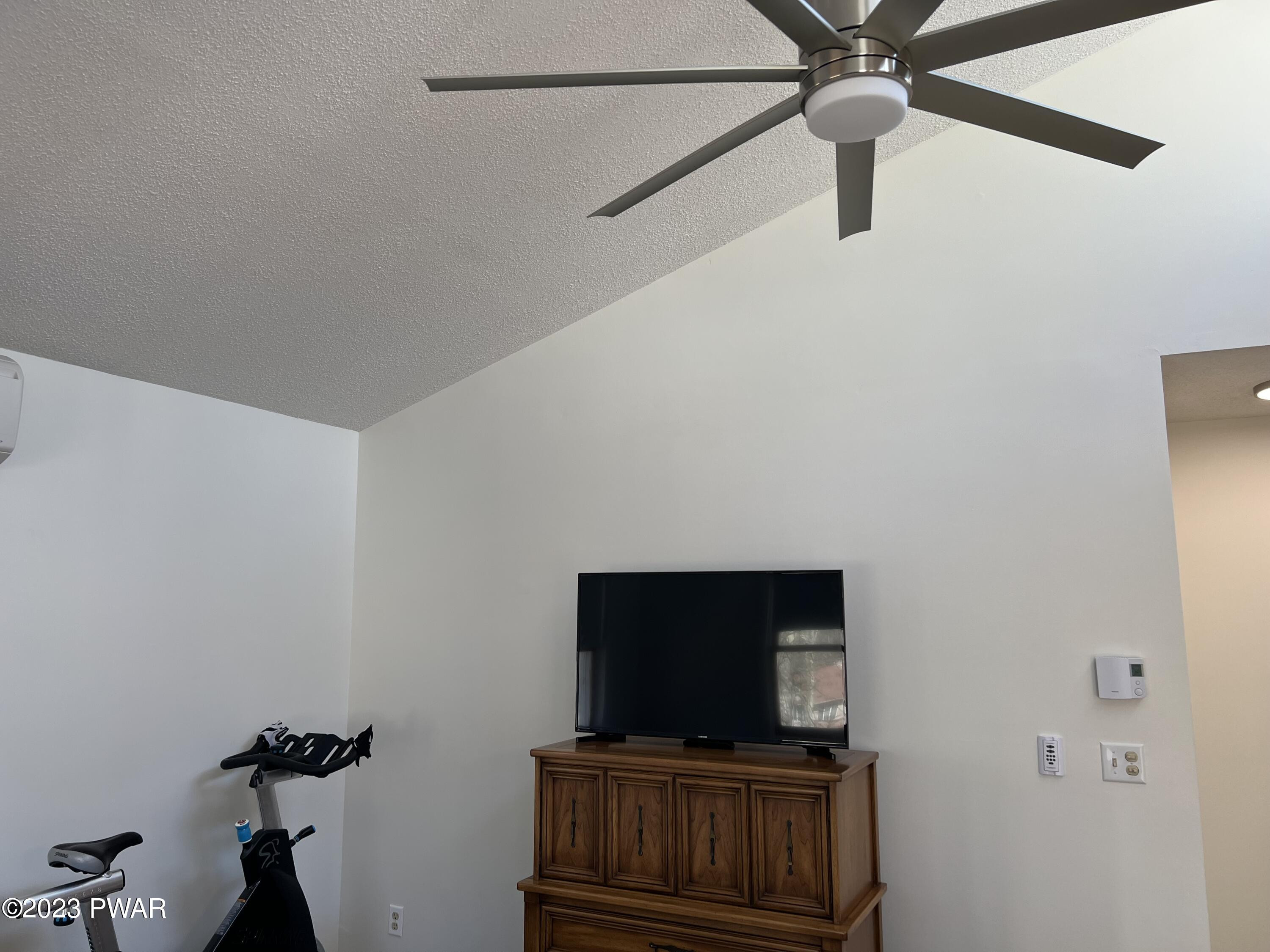 216 Maple Ridge Drive Hawley, PA 18428 - Photo 25 of 32 IMG_4083