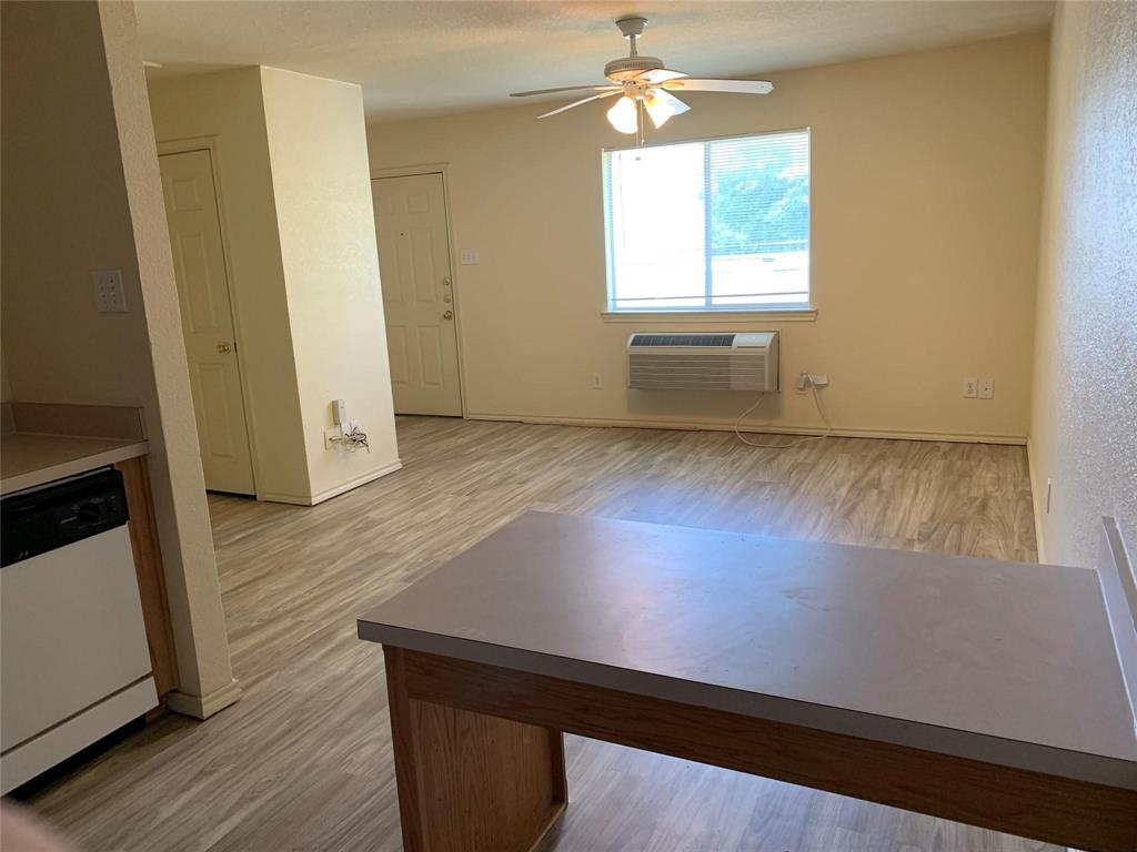 315 Bernard Street Denton, TX 76201 - Photo 4 of 6