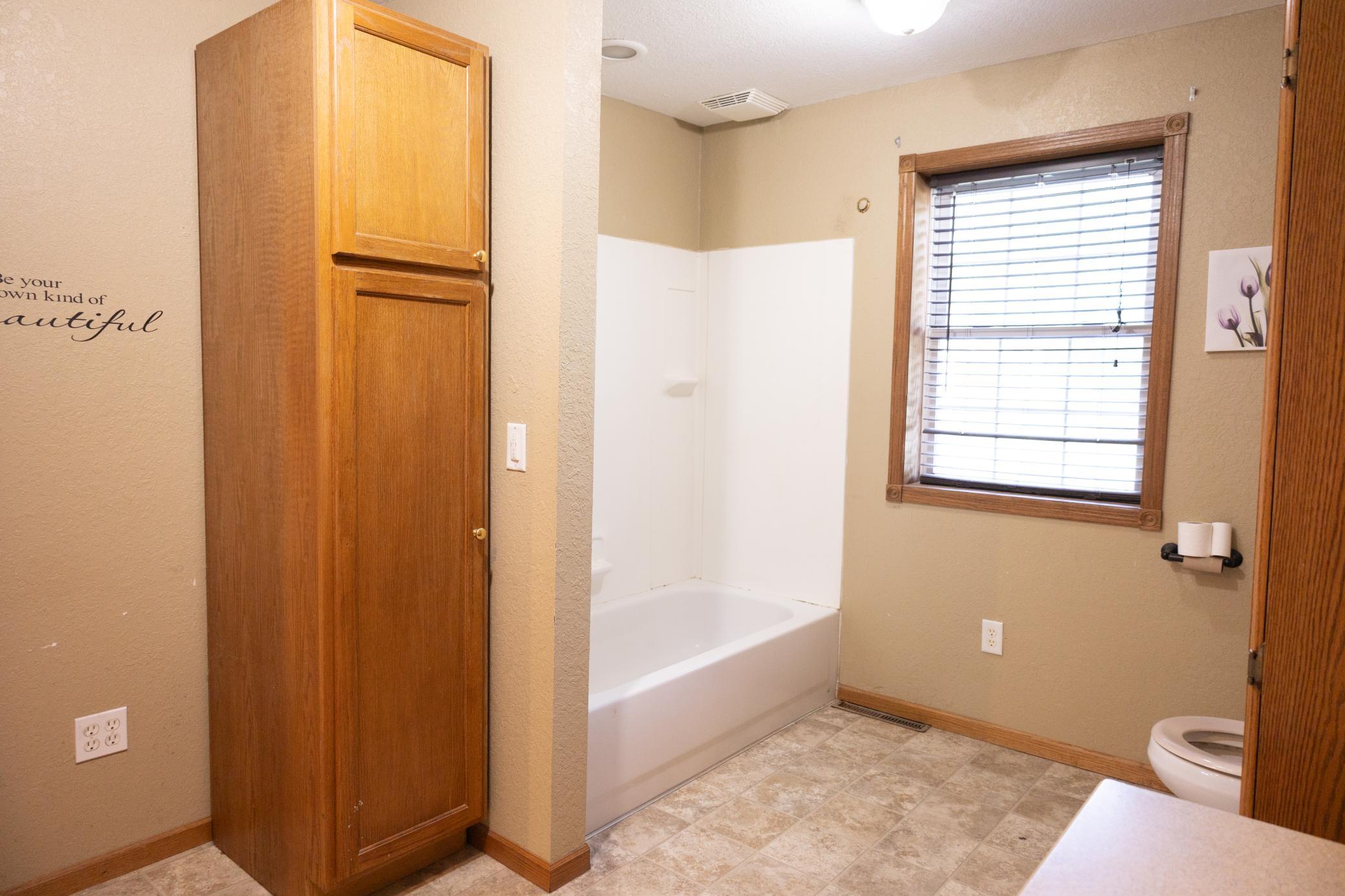 104 Indiana Avenue Adrian, MN 56110 - Photo 35 of 48