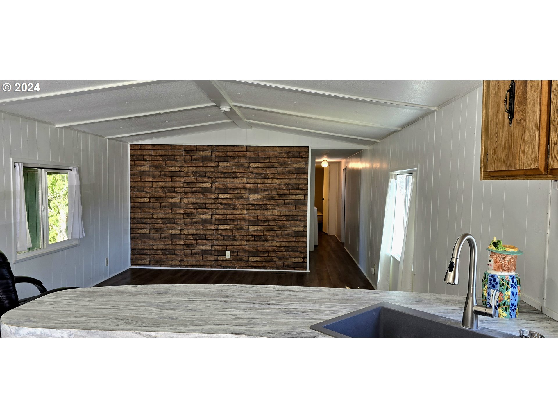 7080 Thurston Road, Unit 12 Springfield, OR 97478 - Photo 4 of 13 a view of entryway front of a house