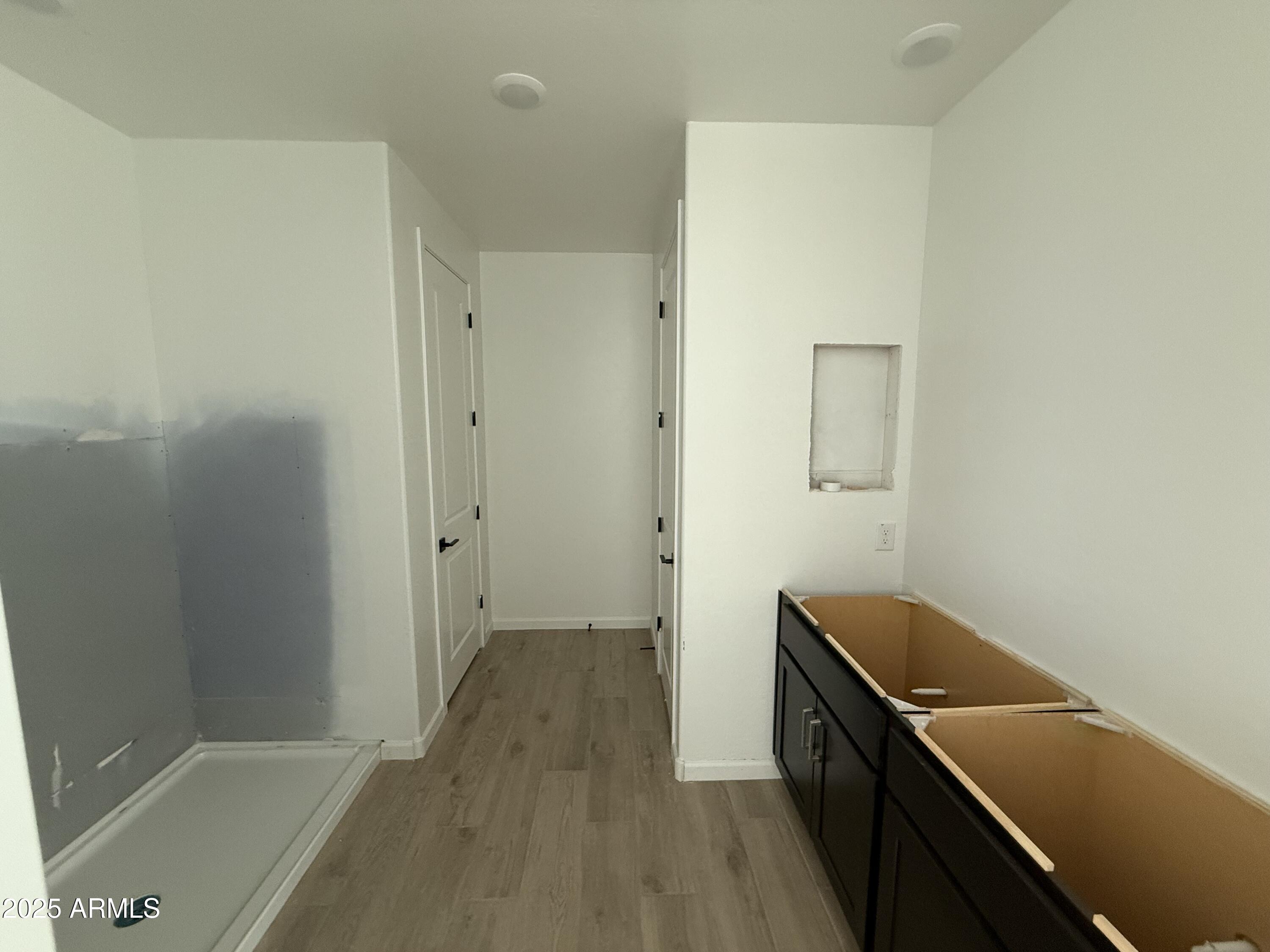 9615 West Tamarisk Avenue Tolleson, AZ 85353 - Photo 17 of 27 016_Primary Bath