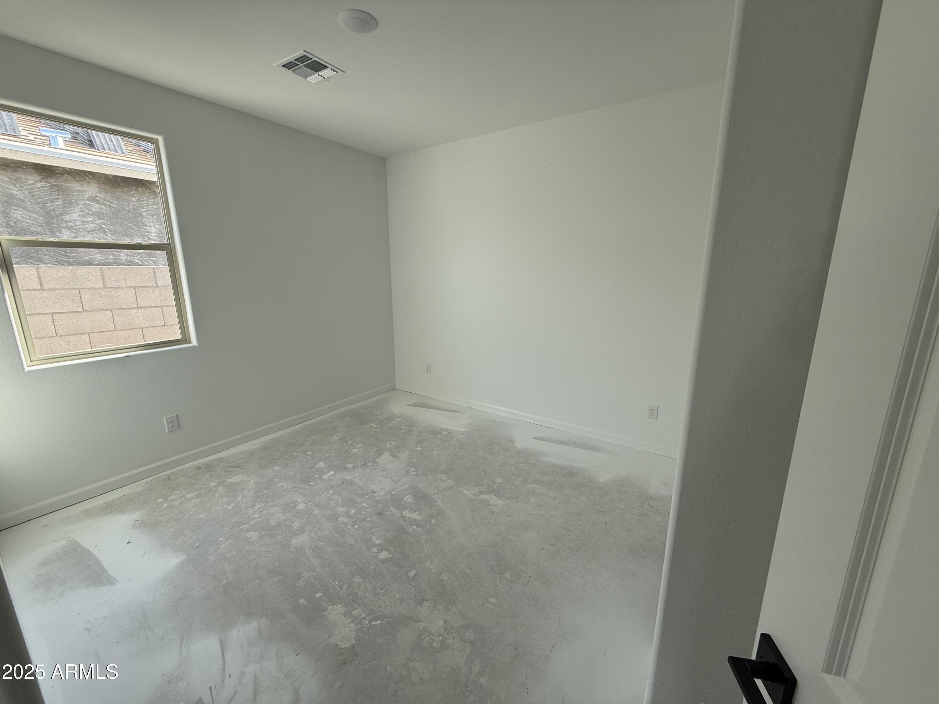 9615 West Tamarisk Avenue Tolleson, AZ 85353 - Photo 8 of 27 007_Bedroom 3