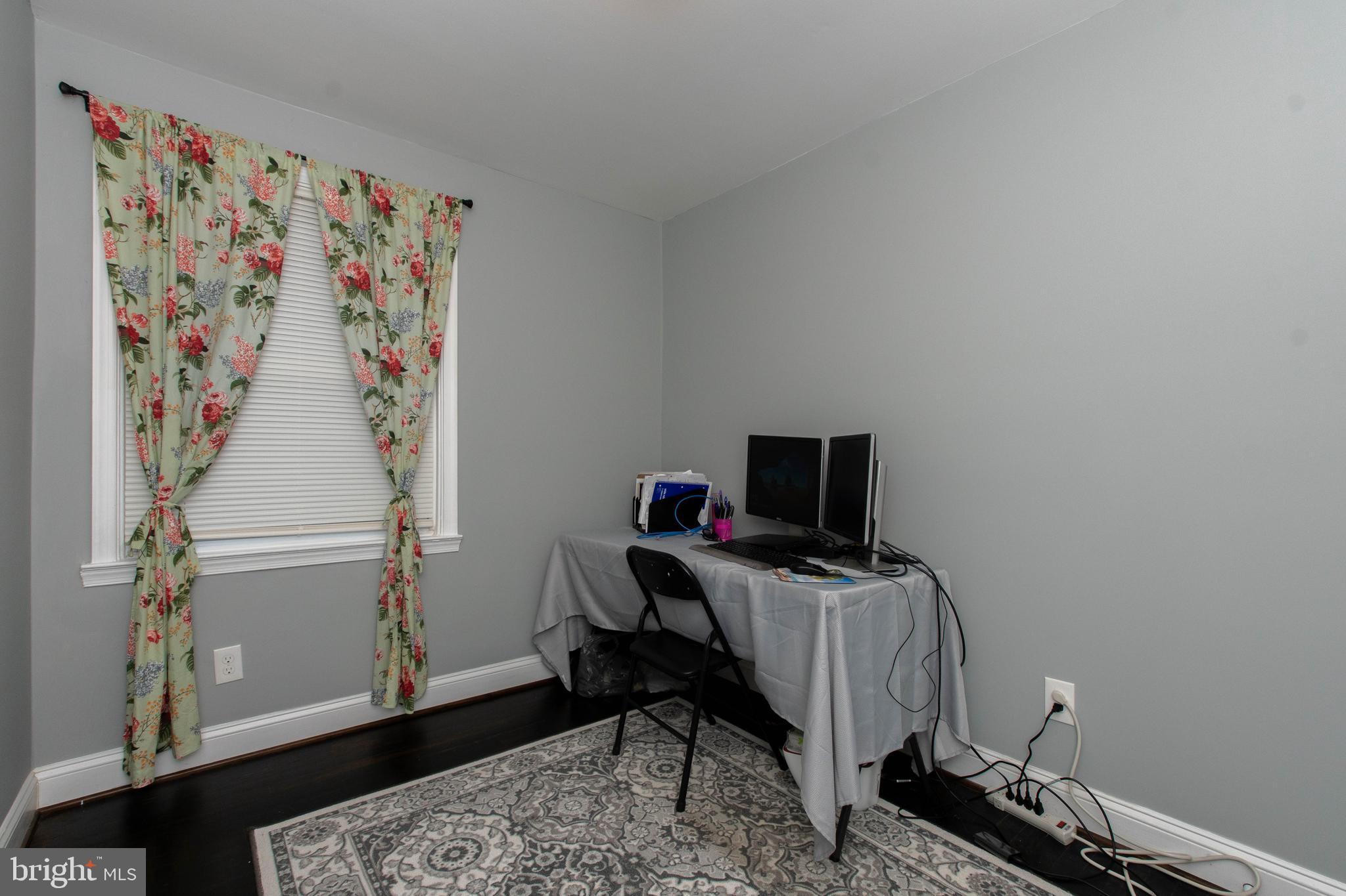 1636 Riverwood Road Baltimore, MD 21221 - Photo 22 of 41 Bedroom