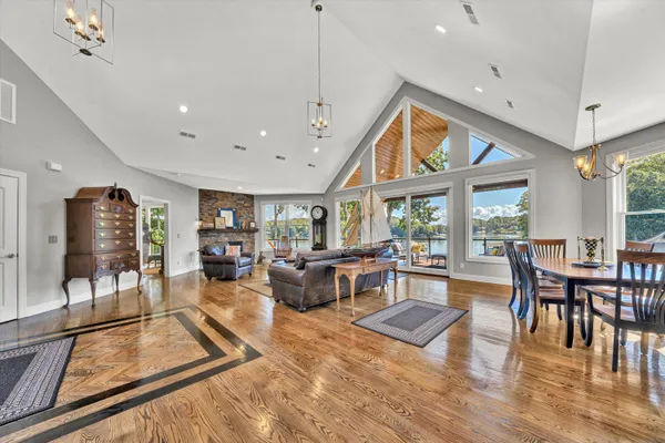 $2,495,000 | 152 Windward Pointe Drive, Moneta, VA 24121