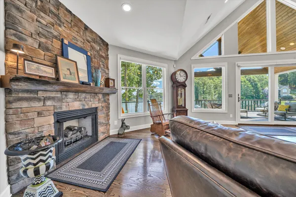 $2,495,000 | 152 Windward Pointe Drive, Moneta, VA 24121