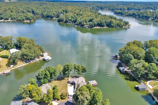 $2,495,000 | 152 Windward Pointe Drive, Moneta, VA 24121