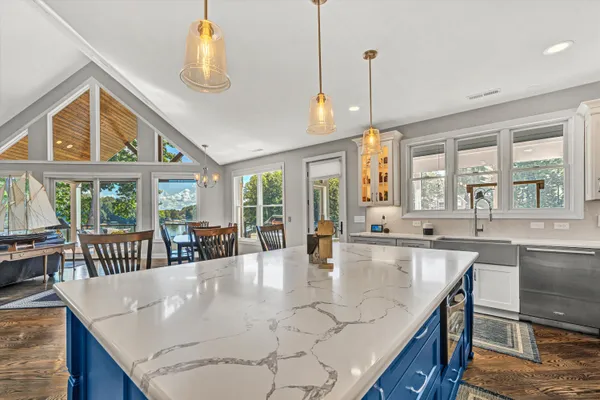 $2,495,000 | 152 Windward Pointe Drive, Moneta, VA 24121