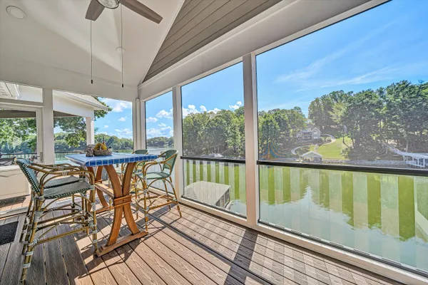 $2,495,000 | 152 Windward Pointe Drive, Moneta, VA 24121