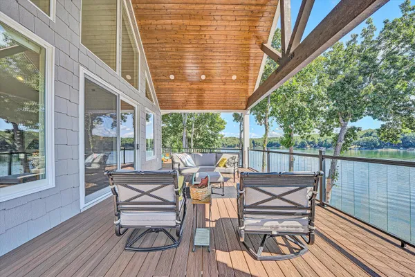 $2,495,000 | 152 Windward Pointe Drive, Moneta, VA 24121