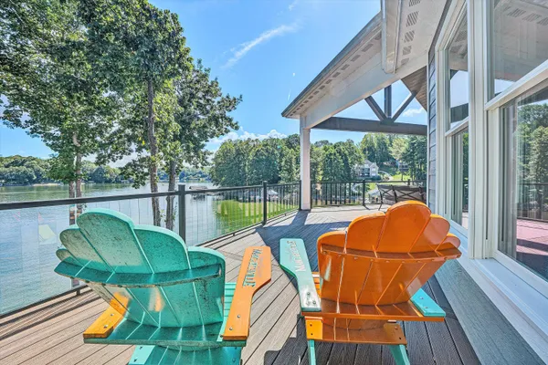 $2,495,000 | 152 Windward Pointe Drive, Moneta, VA 24121