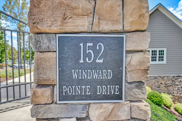 $2,495,000 | 152 Windward Pointe Drive, Moneta, VA 24121