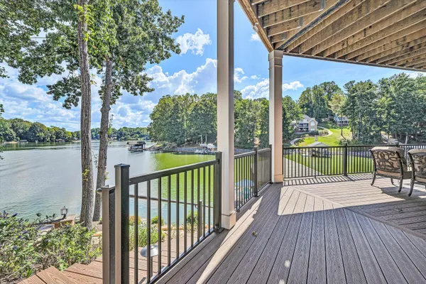$2,495,000 | 152 Windward Pointe Drive, Moneta, VA 24121