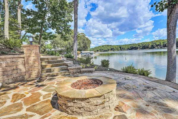 $2,495,000 | 152 Windward Pointe Drive, Moneta, VA 24121