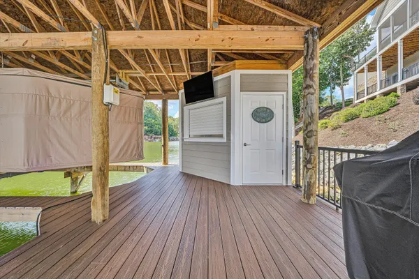 $2,495,000 | 152 Windward Pointe Drive, Moneta, VA 24121