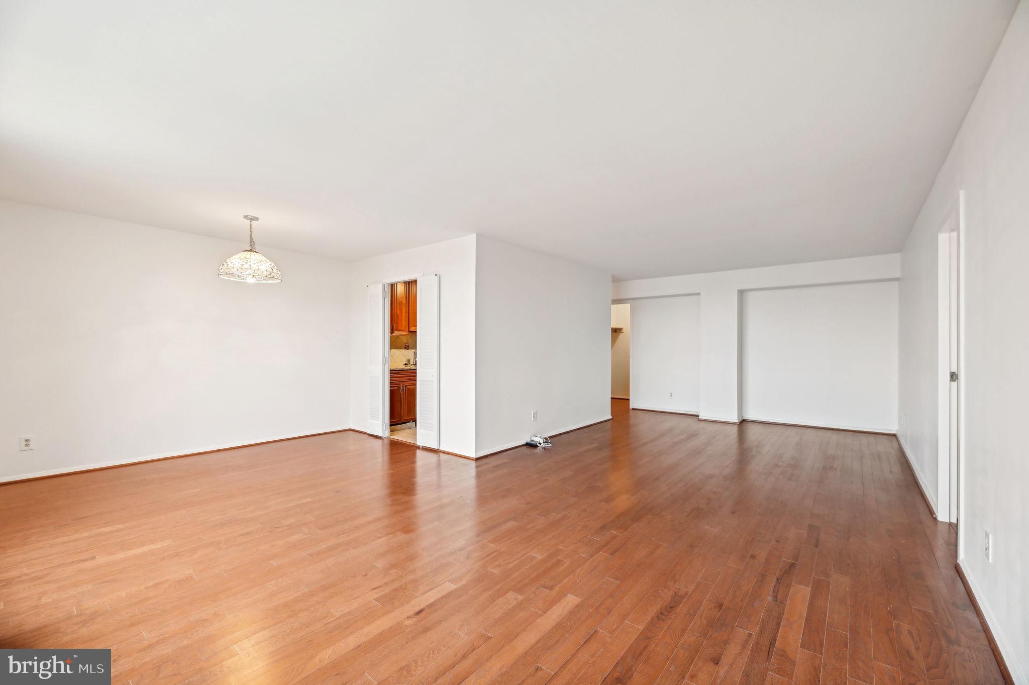 9701 Fields Road, Unit 1505 Gaithersburg, MD 20878 - Photo 10 of 29