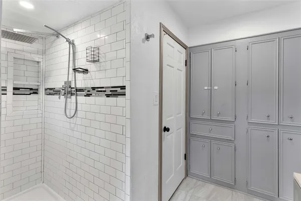 $350,000 | 27407 Afton Way, Huffman, TX 77336