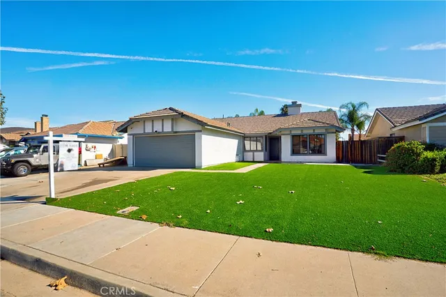 $585,000 | 29826 Avenida De Cortez, Menifee, CA 92586