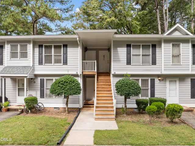 $245,000 | 121 Westview Drive, Unit 16, Carrboro, NC 27510