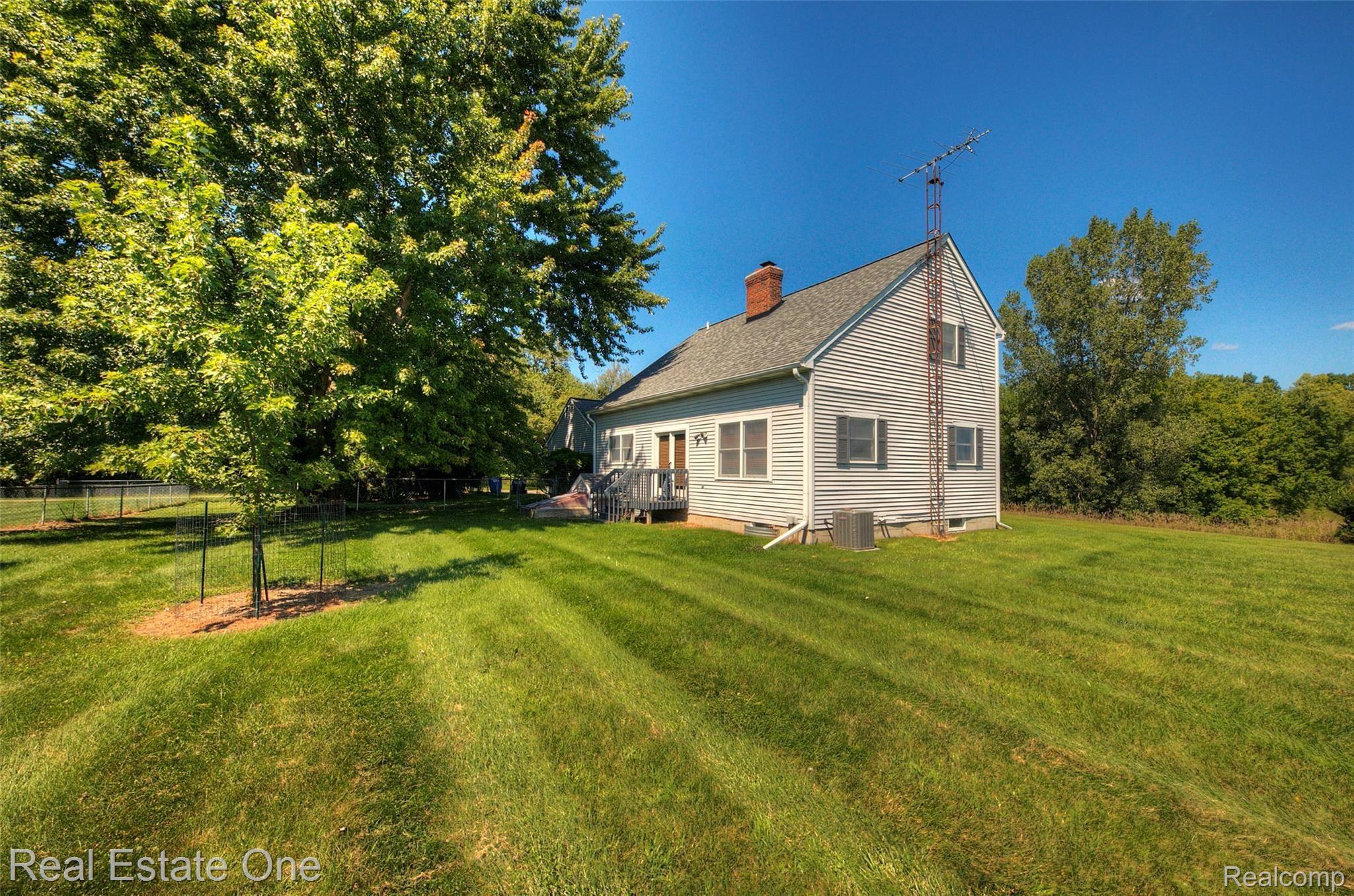 5243 Walsh Road Whitmore Lake, MI 48189 - Photo 51 of 98 4H8A8229_30_31.jpg