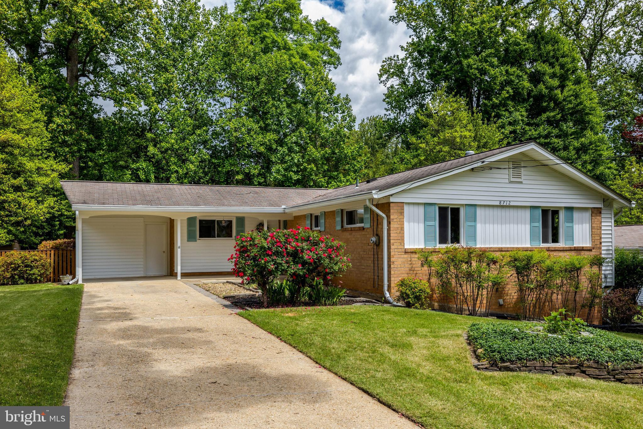 8712 Piccadilly Place Springfield, VA 22151 - Photo 1 of 54